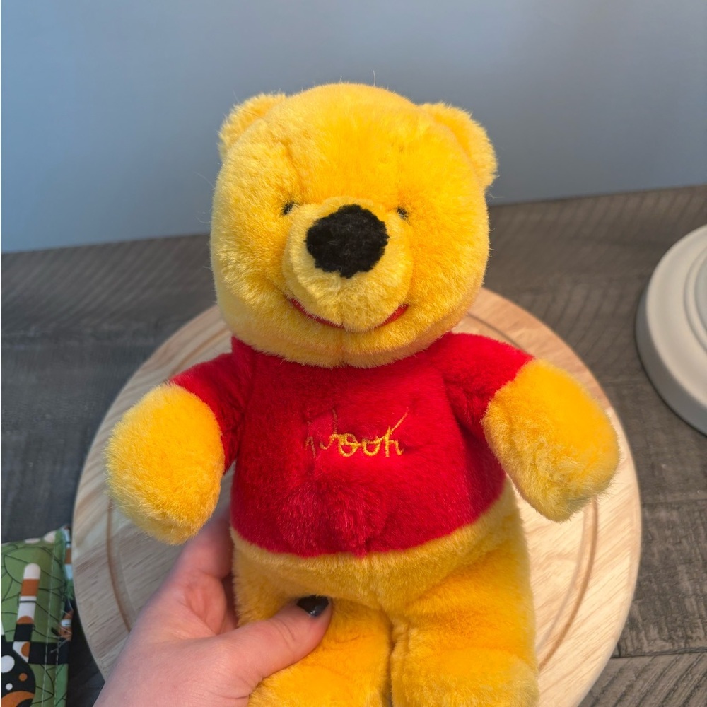 Vintage 90s Y2K Kids Gund Disney Winnie the Pooh Bear